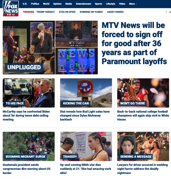 Fox's lead story is about MTV news, while the Mulvaney story also gets attention. Trump is
unmentioned, except that he's in the small list of trending stories at the top