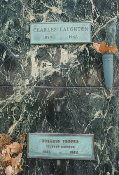 A crypt with a plaque for
Charles Laughton, and below it a crypt with a plaque for Rosario Tropea
