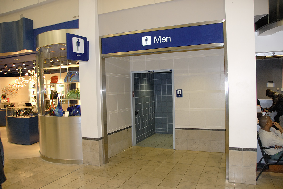 Mens room in MSP