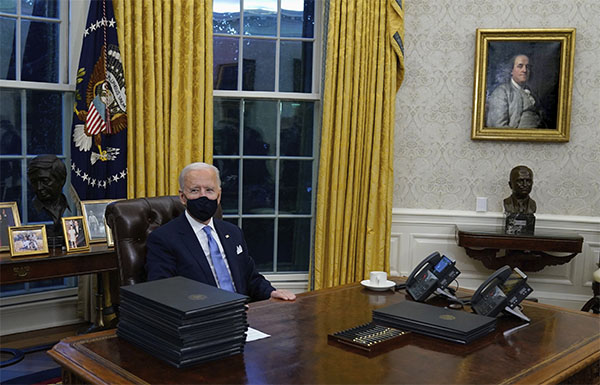 Benjamin Franklin painting in the Oval Office