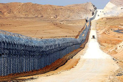 Barrier Egypt built along the border with Gaza