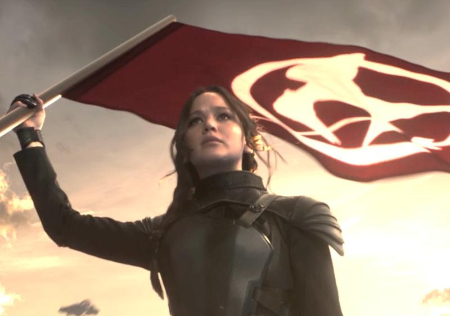 Katniss Everdeen waves
the Mockingjay flag